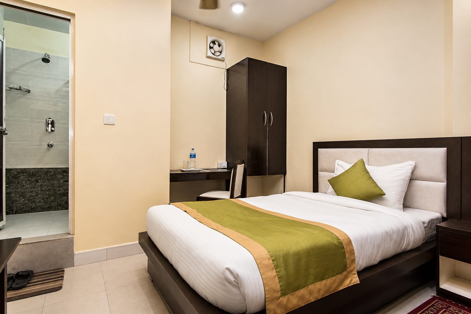 Standard Single Occupancy Room
